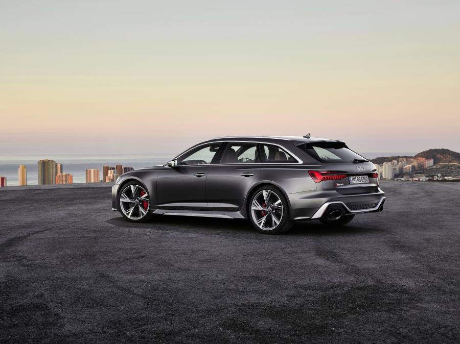  Audi RS6 Avant (C8) 2019 года  (WW) (фото 38 из 46)